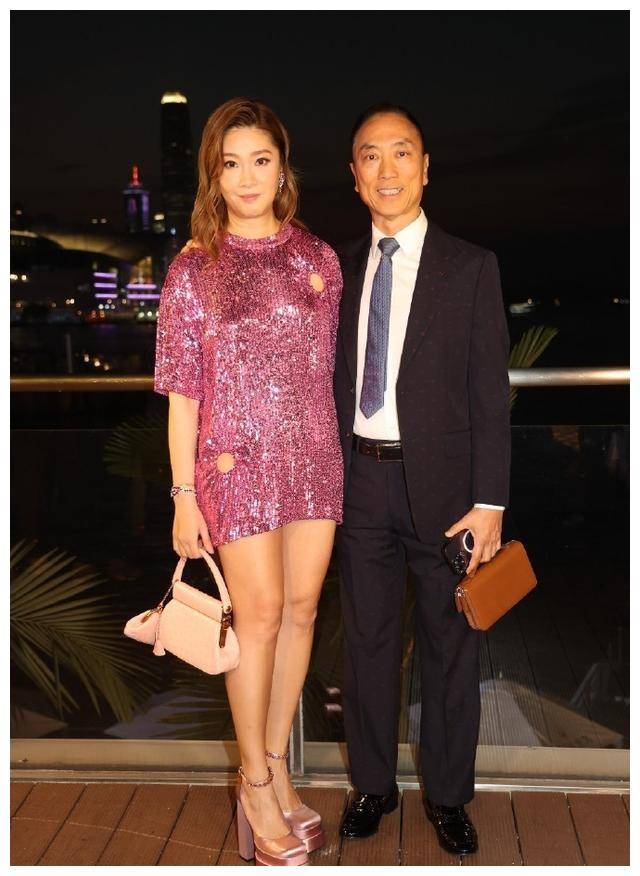香港小姐麦明诗大婚，娱乐圈名人纷纷出席，前财政司长也参加了-第21张图片-欧陆平台